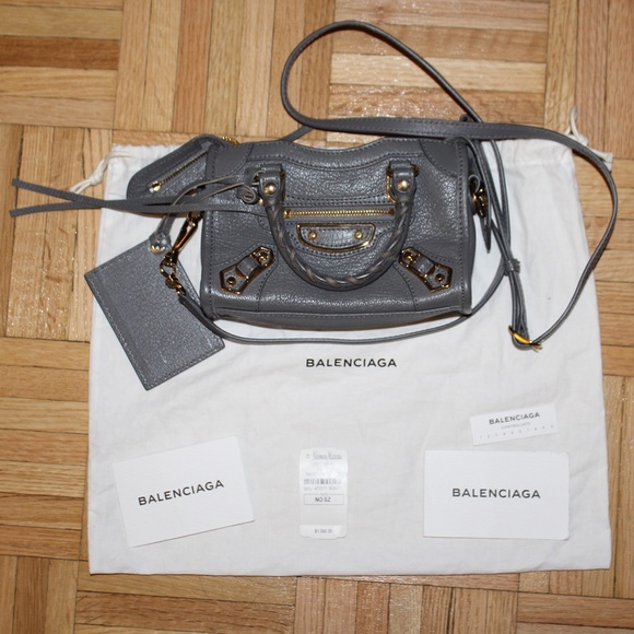 NWT 100% Authentic Balenciaga Classic Crossbody - Picture 4 of 8